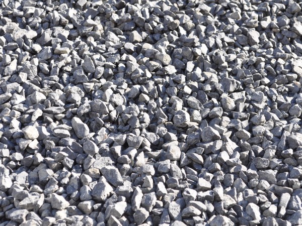 10mm Blue Metal, natural aggregate commonly used for drainage. Alternative for decorative dressing for footpaths and driveways. Available in 30kg bags or by tonne. For sale at Parklea Sand & Soil South Windsor, Australia.